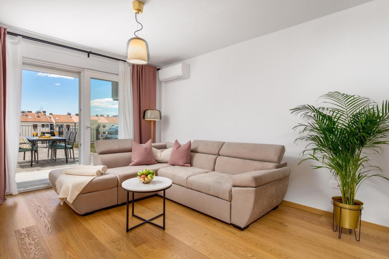 Seaview Apartment „Megan“ With Sunny Terrace Кастав Экстерьер фото